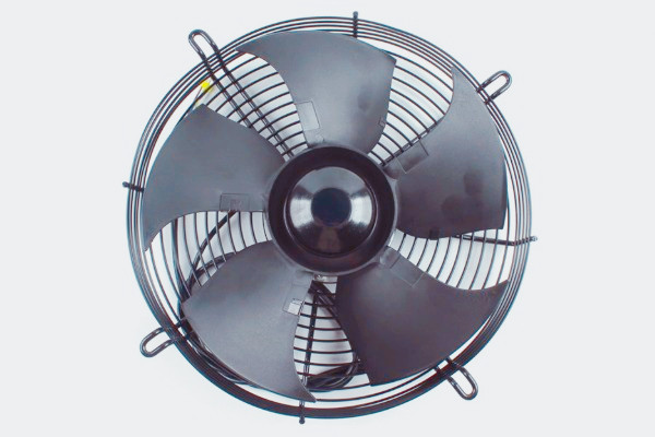EC軸流風(fēng)機(jī)比DC軸流風(fēng)機(jī)強(qiáng)在哪？關(guān)鍵在這幾點(diǎn)！